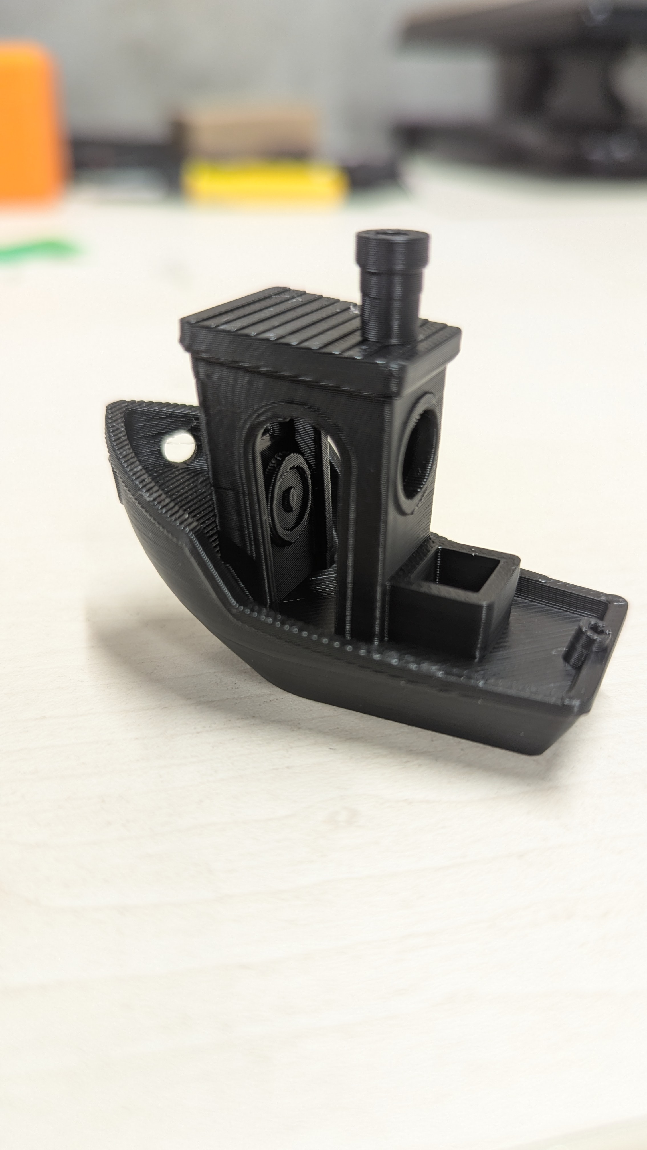 Gros plan du Benchy imprimé